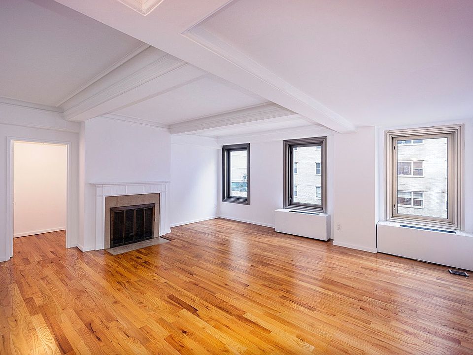 1st image of 101 W 55th St #904