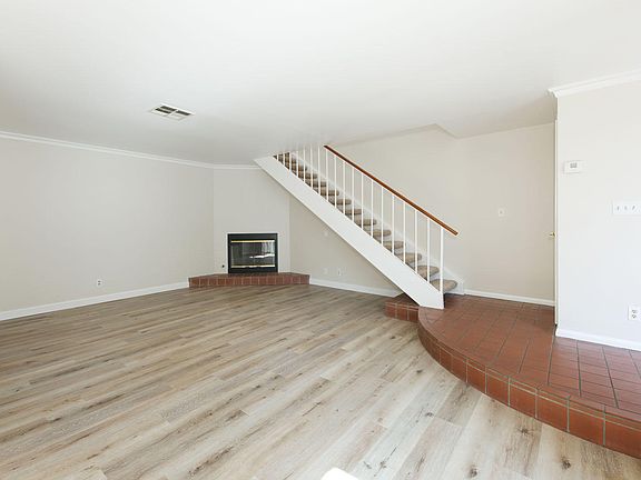 5th image of 3712 Summershore Ln