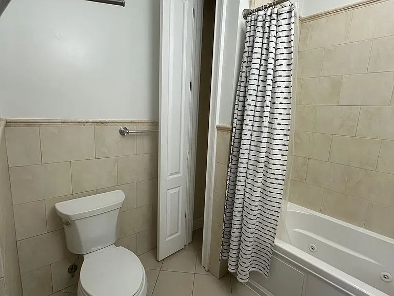 9033 Wall St #5 — Photo 19