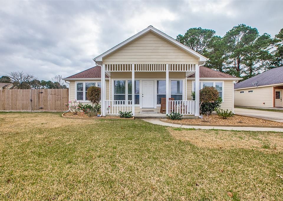 1st image of 14611 Aquila Ct E