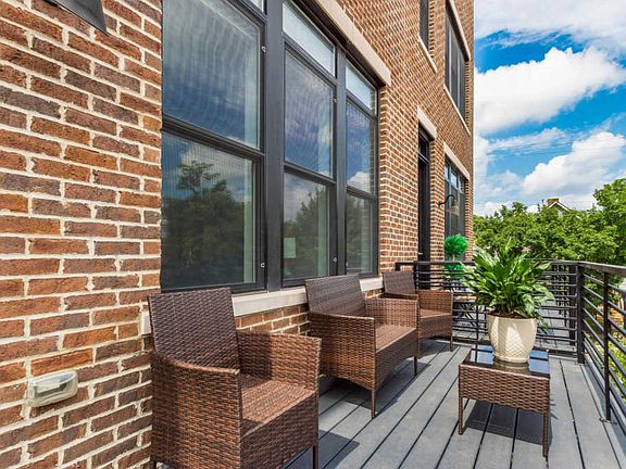 4th image of 1073 Harrison Park Pl Unit 1073