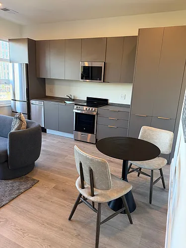Floor plan 305