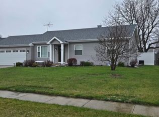 467 E Valleyview Dr, Bartlett, IL 60103