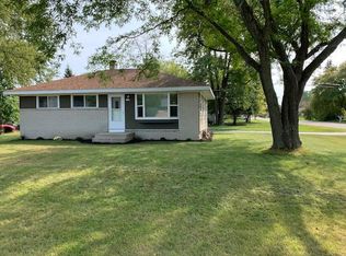 1607 Wind Dale Dr, Racine, WI 53402