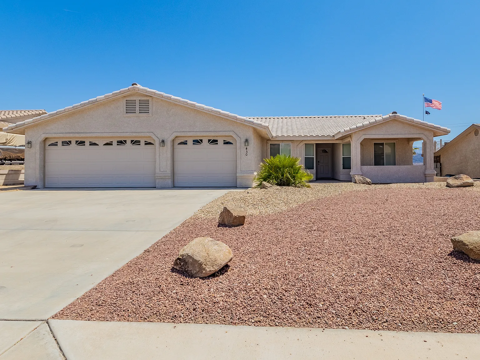 3 bed, 1669 sqft, $3,000 — Photo 1