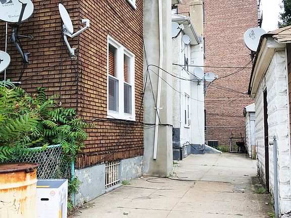 2nd private driveway