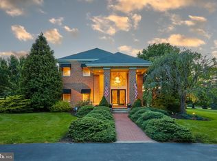 2 Seneca Ln, Sugarloaf, PA 18249