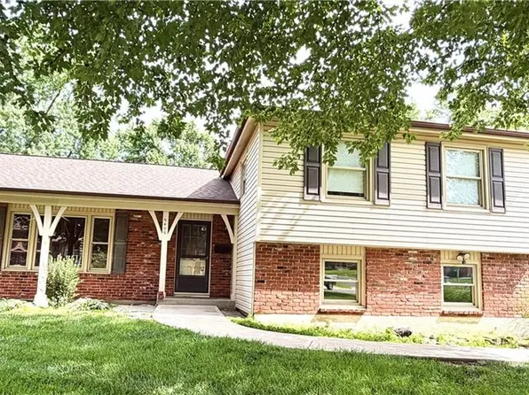 9409 W 89th St, Overland Park, KS 66212