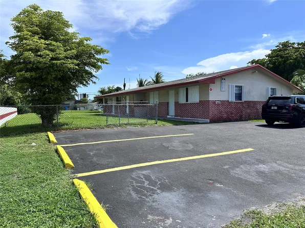 5650 SW 26th St #2, Hollywood, FL 33023