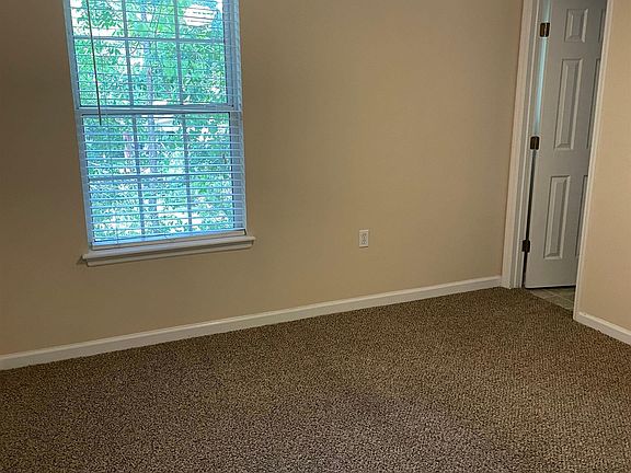 2nd image of 2738 W Tharpe St APT 1204