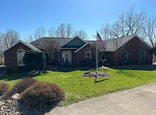 414 Jersey Dr, Moundsville, WV 26041