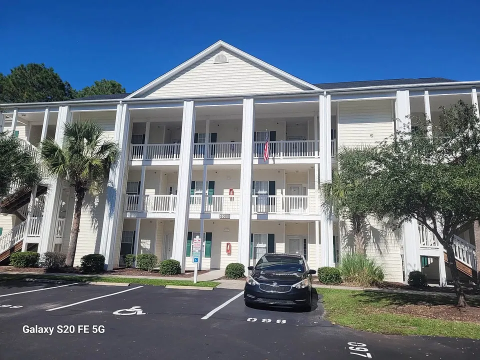 6000 Windsor Green Way #204