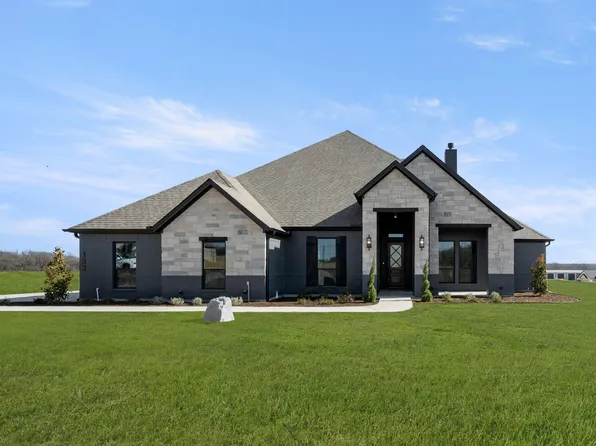 133 Blackstar Ln, Decatur, TX 76234