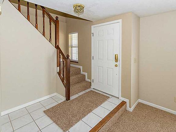 3rd image of 7533 Bayridge Dr