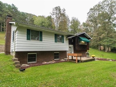376 Carnahan Rd, Creekside, PA, 15732
