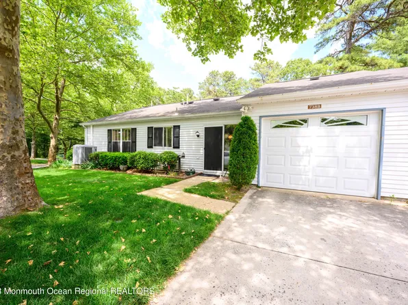 738B Chatham Lane, Manchester, NJ 08759