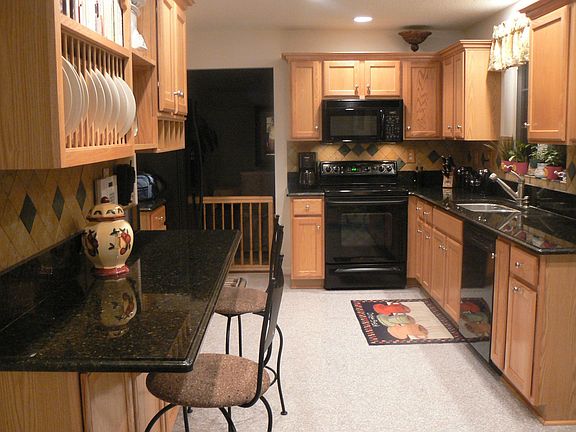 Kitchen/Granite Counters