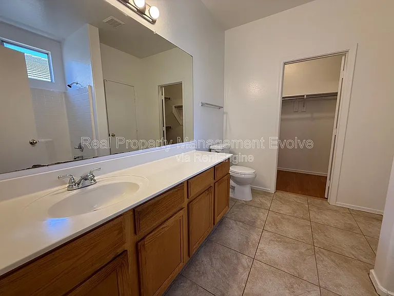 8720 E Knowles Ave — Photo 14