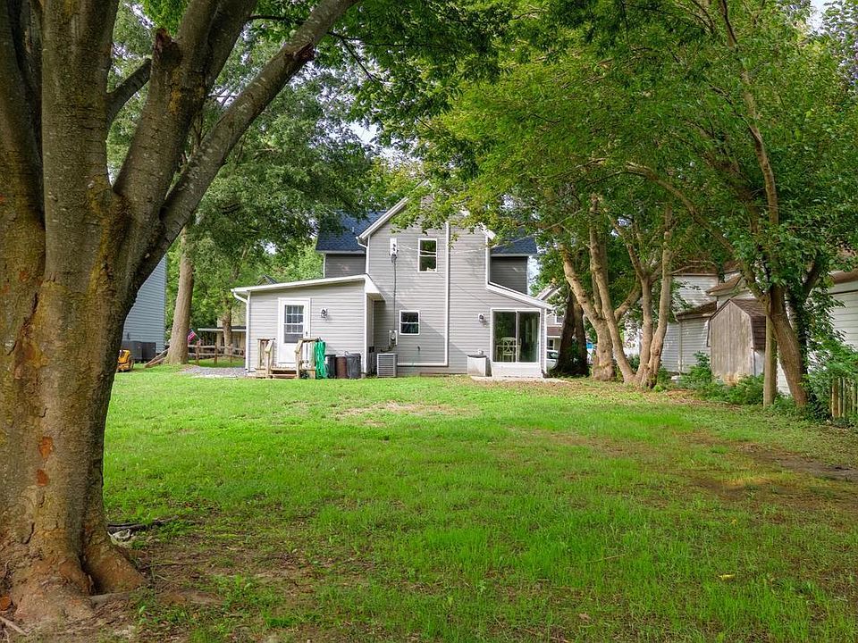 2nd image of 306 Caroline Ave
