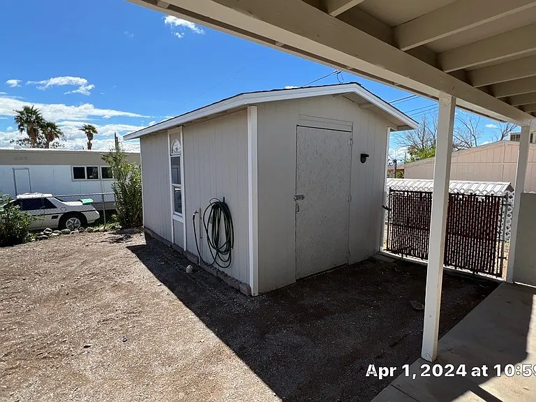 738 Swan Dr — Photo 31