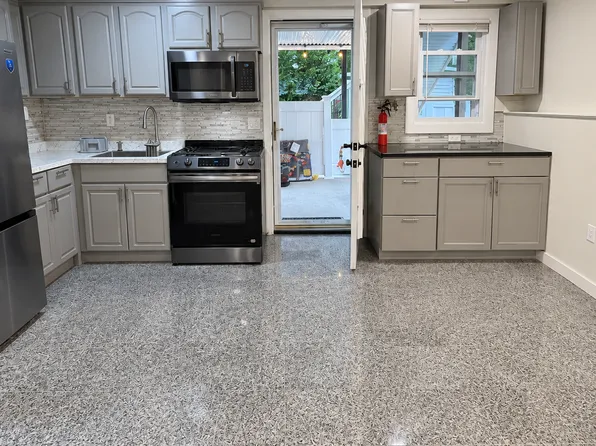 (undisclosed Address), Smithtown, NY 11787