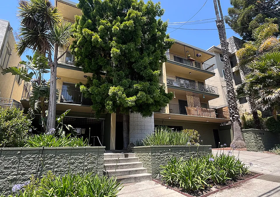 Buzz in your friends and packages. Remote Entry system - 81 Vernon Street, Oakland CA 94610 Oakland Virtual Tour