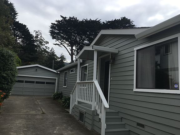 3rd image of 211 Naomi Ave