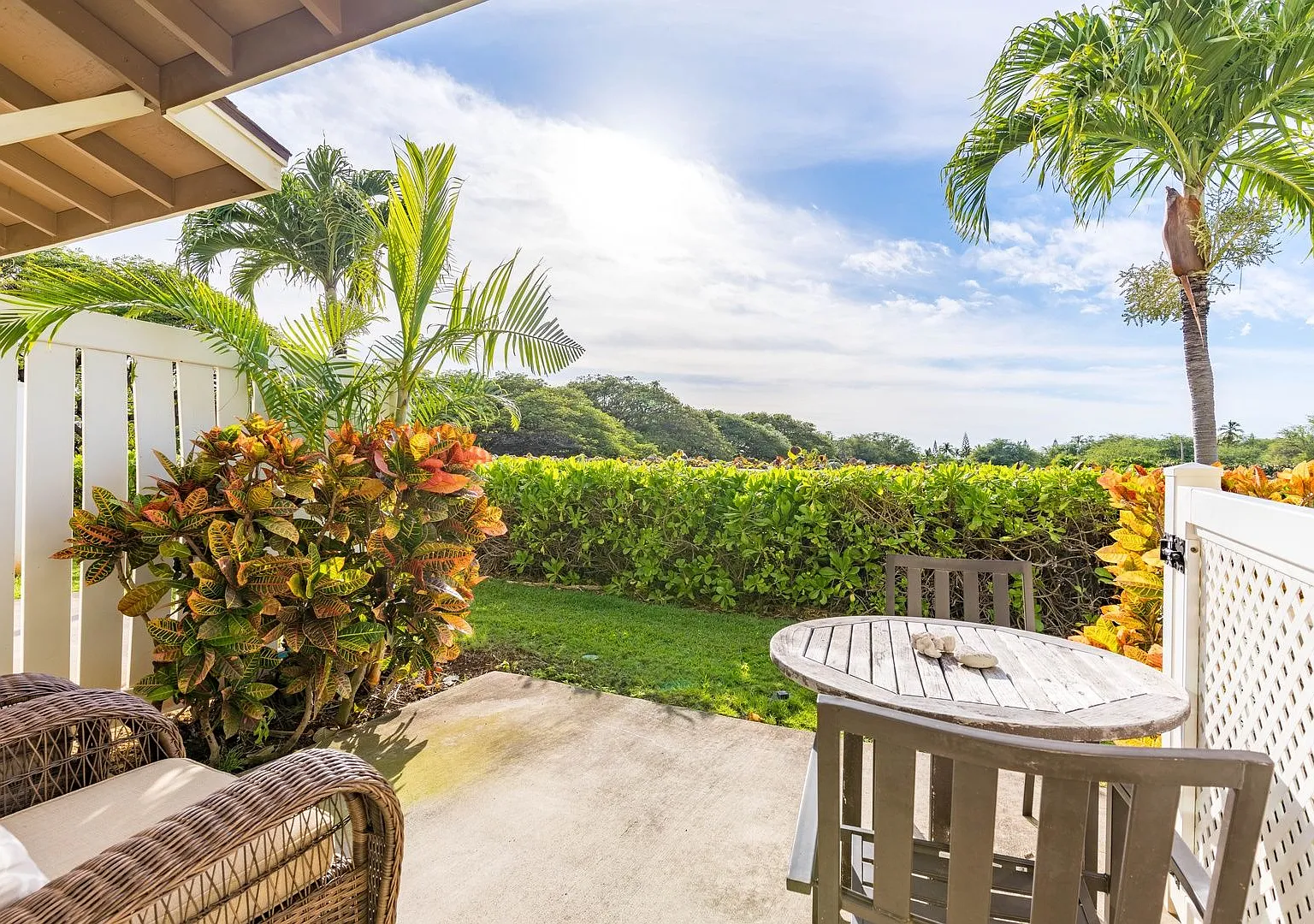 3Bd Luxury at Hillside Villas 1496-3, Pool View — Photo 1
