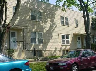 514-522 Douglas Ct #522DOUGLAS, Waukegan, IL 60085