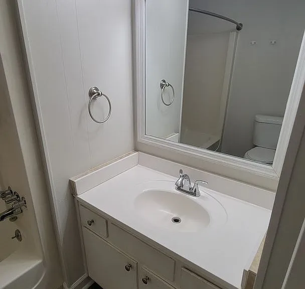 E. North Street, 3008 — Photo 11