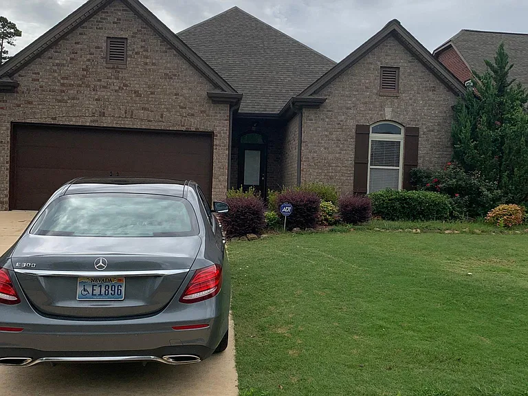 156 Glen Cross Cir — Photo 1