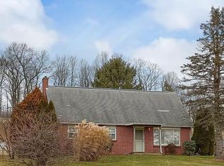 466 Matamoras Rd, Halifax, PA 17032