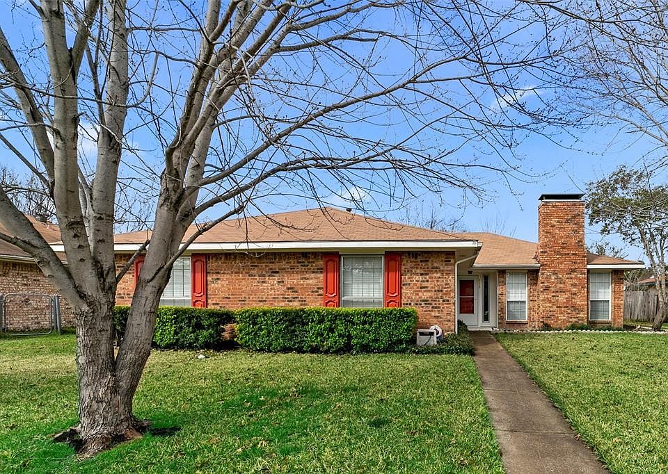 1st image of 713 Brighton Ln