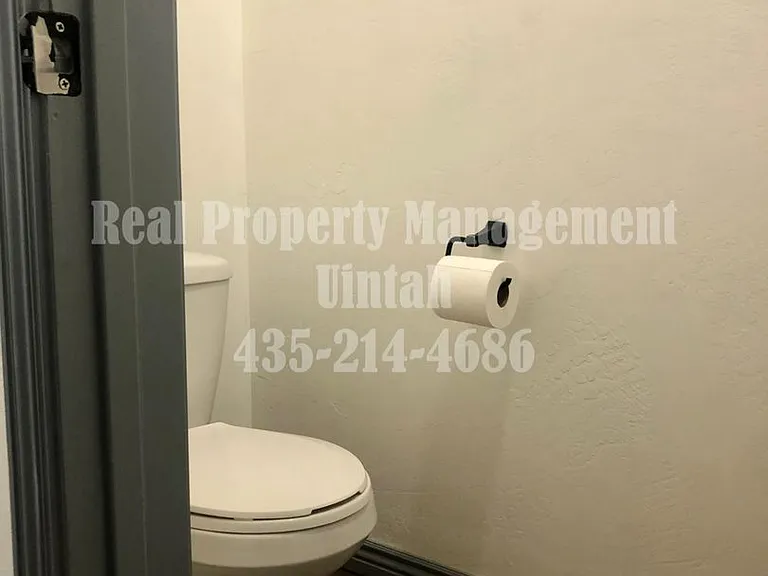 664 S 410 E #C — Photo 30