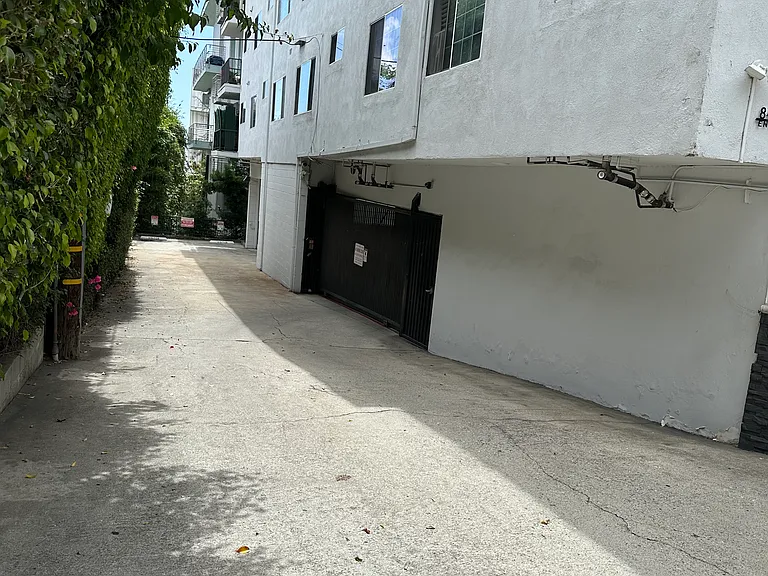 8490 Fountain Ave #306 — Photo 13