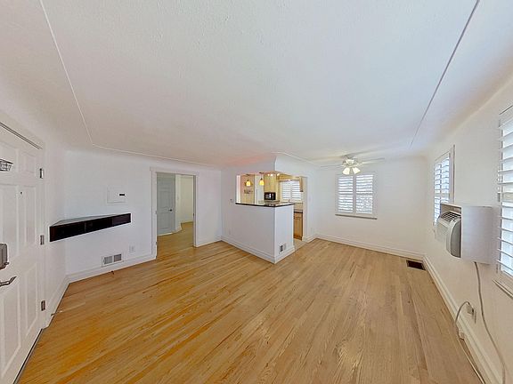 3rd image of 245 S Pennsylvania St #4