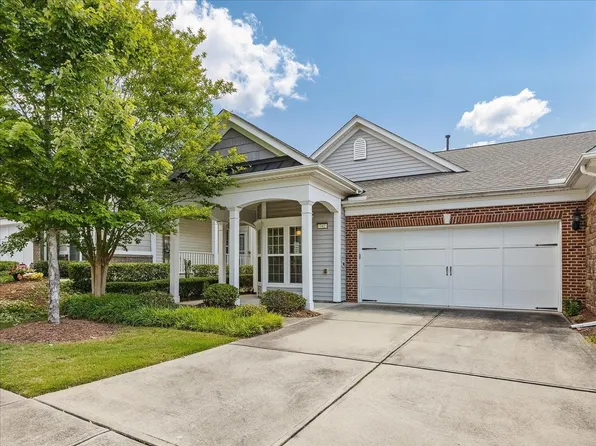 742 Finnbar Dr, Cary, NC 27519