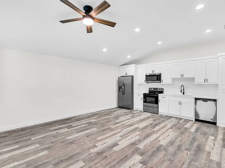 2212 Church St #A — Photo 13
