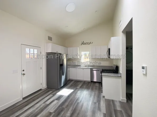 708 Calle Pensamiento, Thousand Oaks, CA 91360