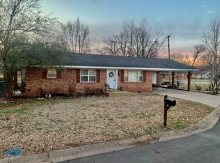 1011 N Ithaca Ave, Russellville, AR 72801