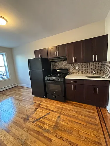 901 Bergen St #3E Photo 1