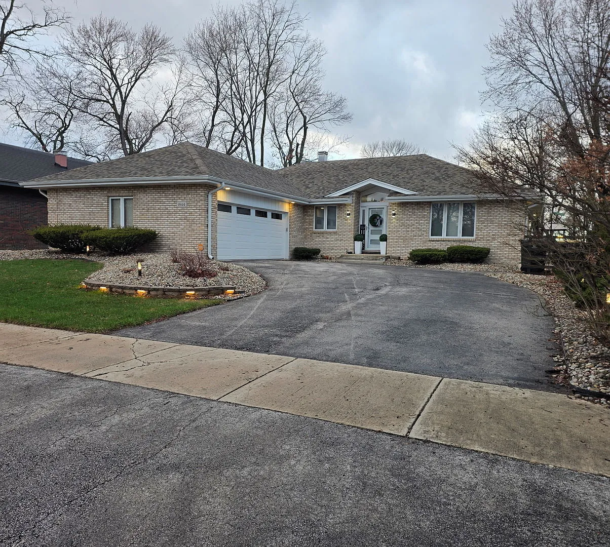 1844 180th Pl photo 1