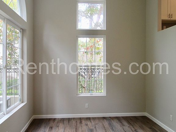 3rd image of 3754-100 Mykonos Ln