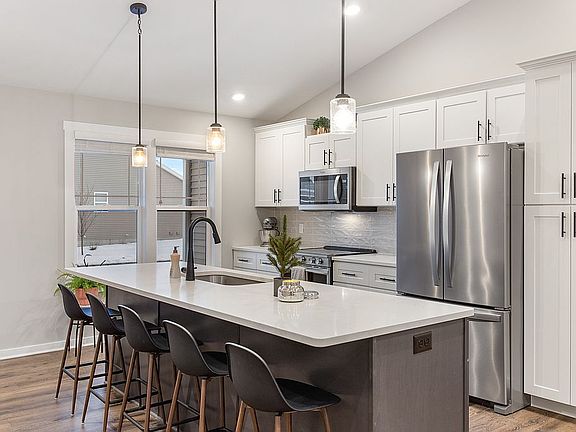 4th image of 12747 Youngberry Ln #24