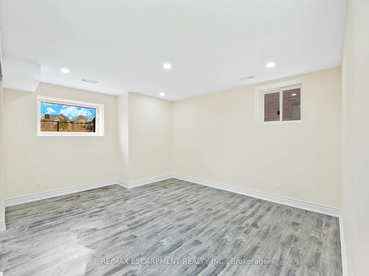 2 bed, $1,899 — Photo 3