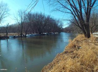 State Route 75 E, Freeport, IL 61032