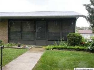 23 Yorkshire Dr, Cedar Grove, NJ 07009