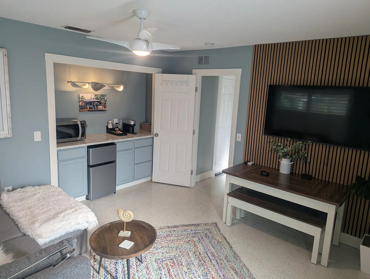 1 bed, 1.0 bath, 419 sqft, $2,370 — Photo 3