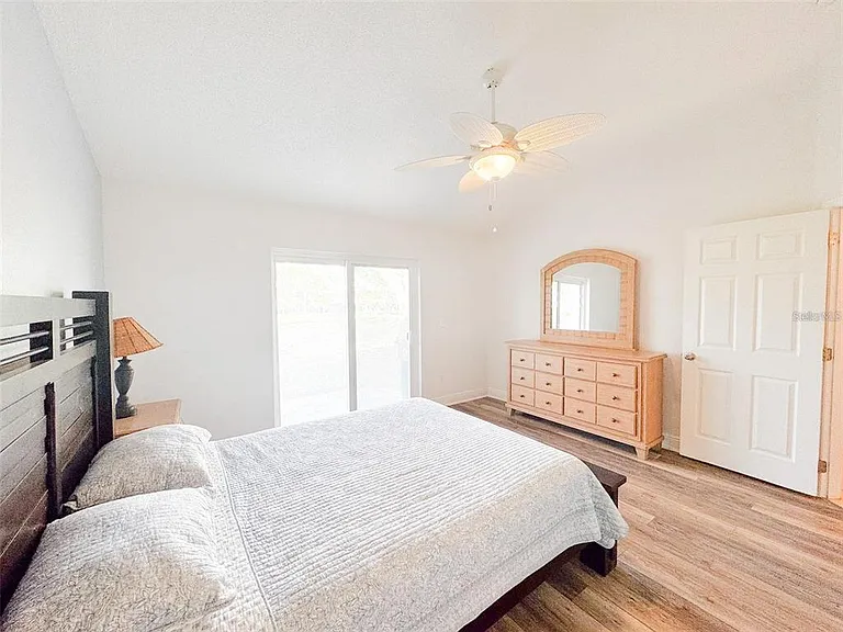 2474 Saint Augustine Blvd — Photo 10