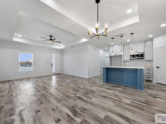 4th image of 6413 N Dorcas Cir